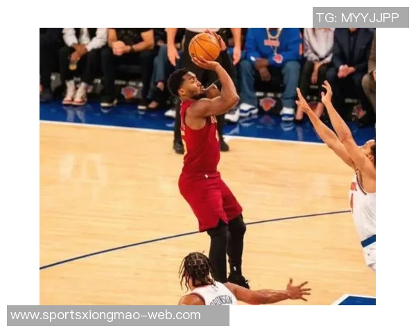 米切尔谈球队表现:在压力下展现应有水平并取得胜利 米切尔谈球队表现:在压力下展现应有水平并取得胜利